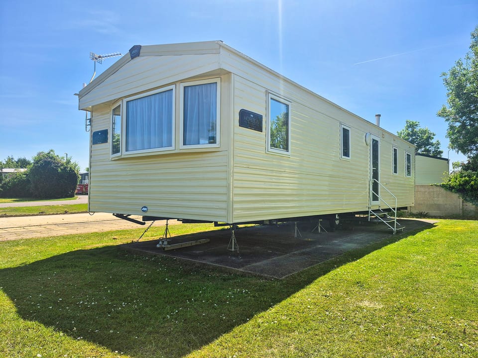 The Escape - 706 - At Cherry Tree Holiday Park - Burgh Castle
