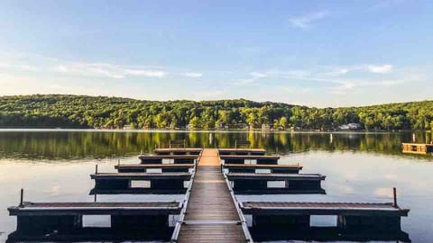 Mountain Retreat- Masthope-Ski/Lake Community! image 3