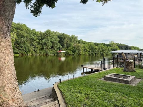 Tippicanoe riverfront home … fish boat and kayak