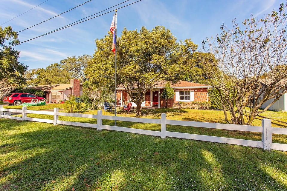 The Flo's house, the French charm in Florida image 1