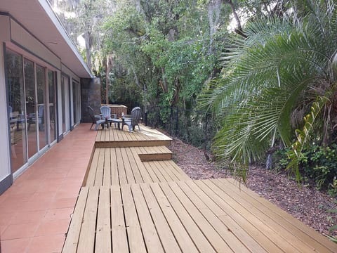 Oasis of calm in Florida - Villa with heated pool image 3