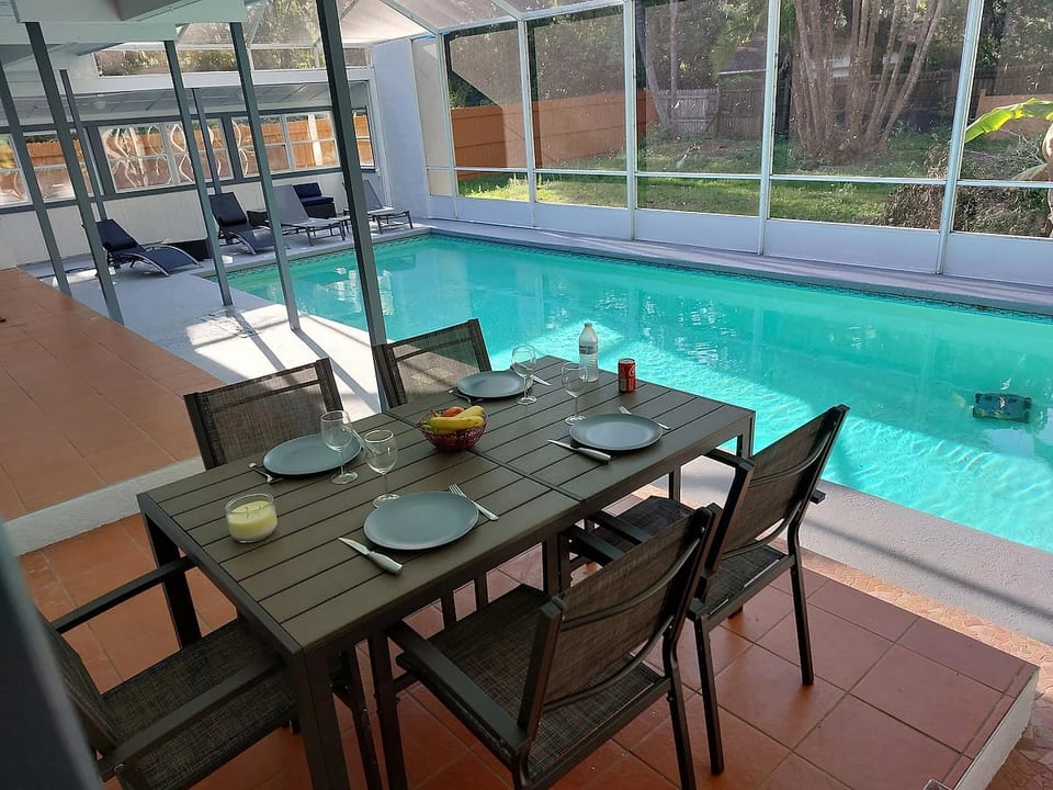 Oasis of calm in Florida - Villa with heated pool image 1