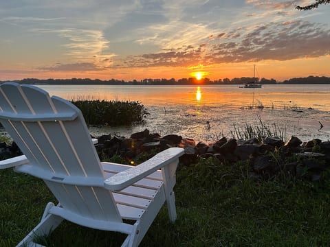 Waterfront Stay | Paddle, Outdoor Area, Firepit image 1