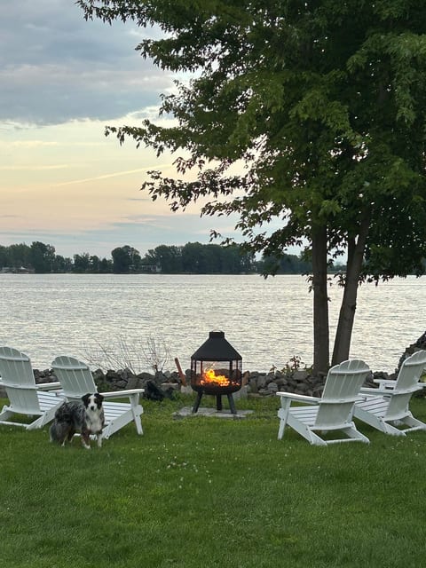 Waterfront Stay | Paddle, Outdoor Area, Firepit image 3