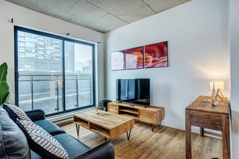 Modern 2BR Montreal | Le Smith