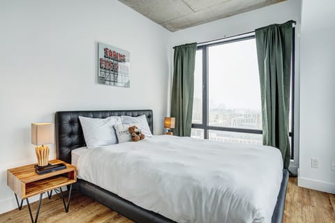 Modern 2BR Montreal | Le Smith