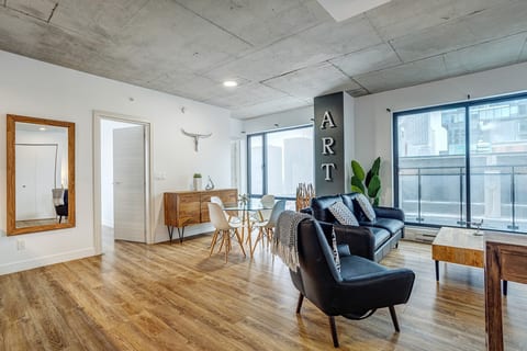 Modern 2BR Montreal | Le Smith