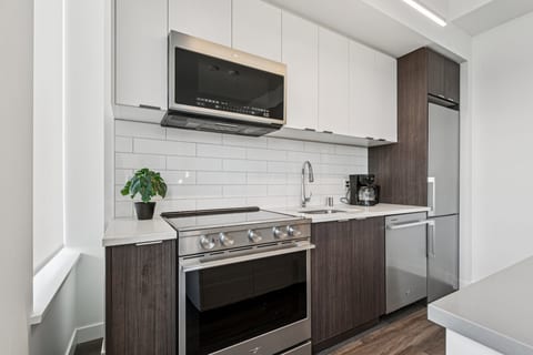 Modern 1BR in Calgary | BLVD Beltline