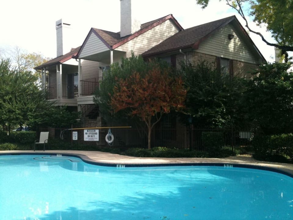Quiet & Stylish Retreat - near NRG at TX MED CNTR - Houston
