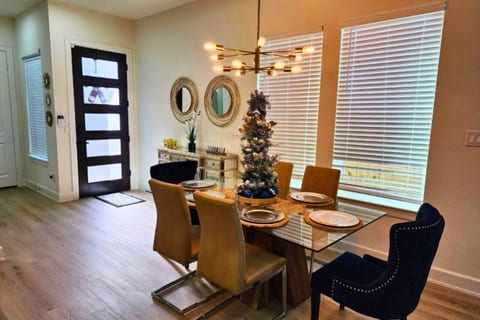 City Living Near Med Center NRG and Downtown
