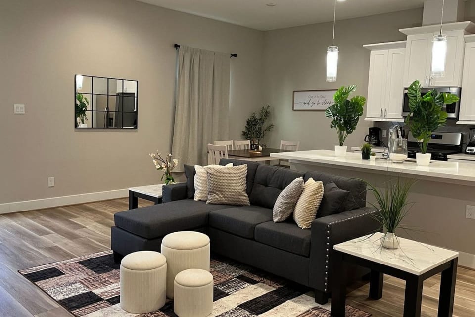 Gated Houston 3BR with King Bed and Garage - Houston