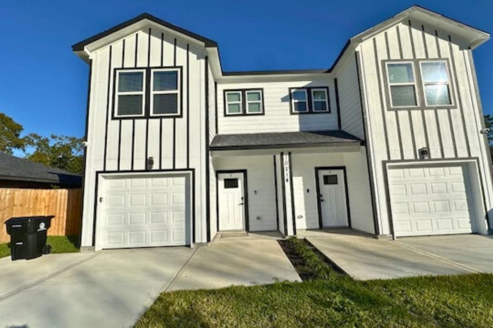 Quiet 3BR Stay | King Bed | Near Downtown - Houston