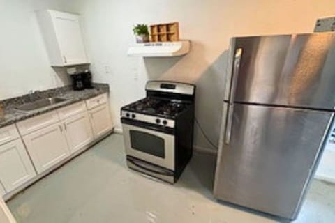 East Houston 2BR | Budget Friendly Stay