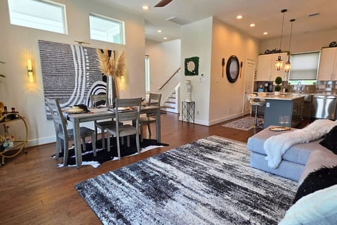 Wonderland 3bd Escape Near Downtown Houston