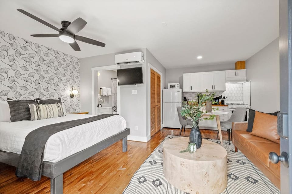 Central Houston Studio Near EaDo and Downtown - Houston