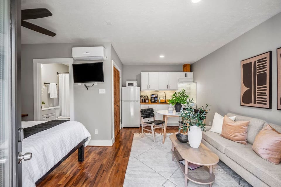 Quiet Studio Minutes from Downtown Houston - Houston