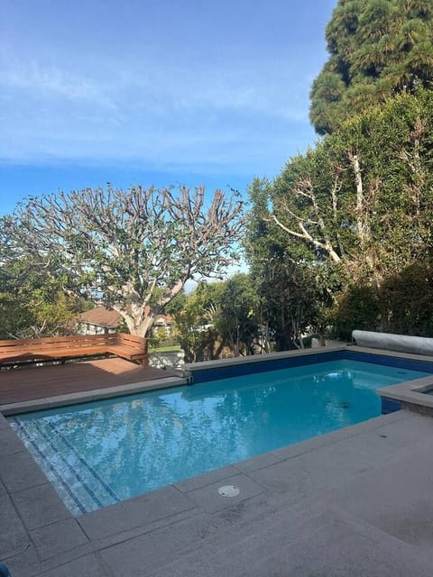 4300 ft.² Palos Verdes Haven-OCEAN VIEWS