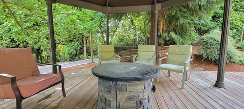 Rustic Retreat Vaquero Room