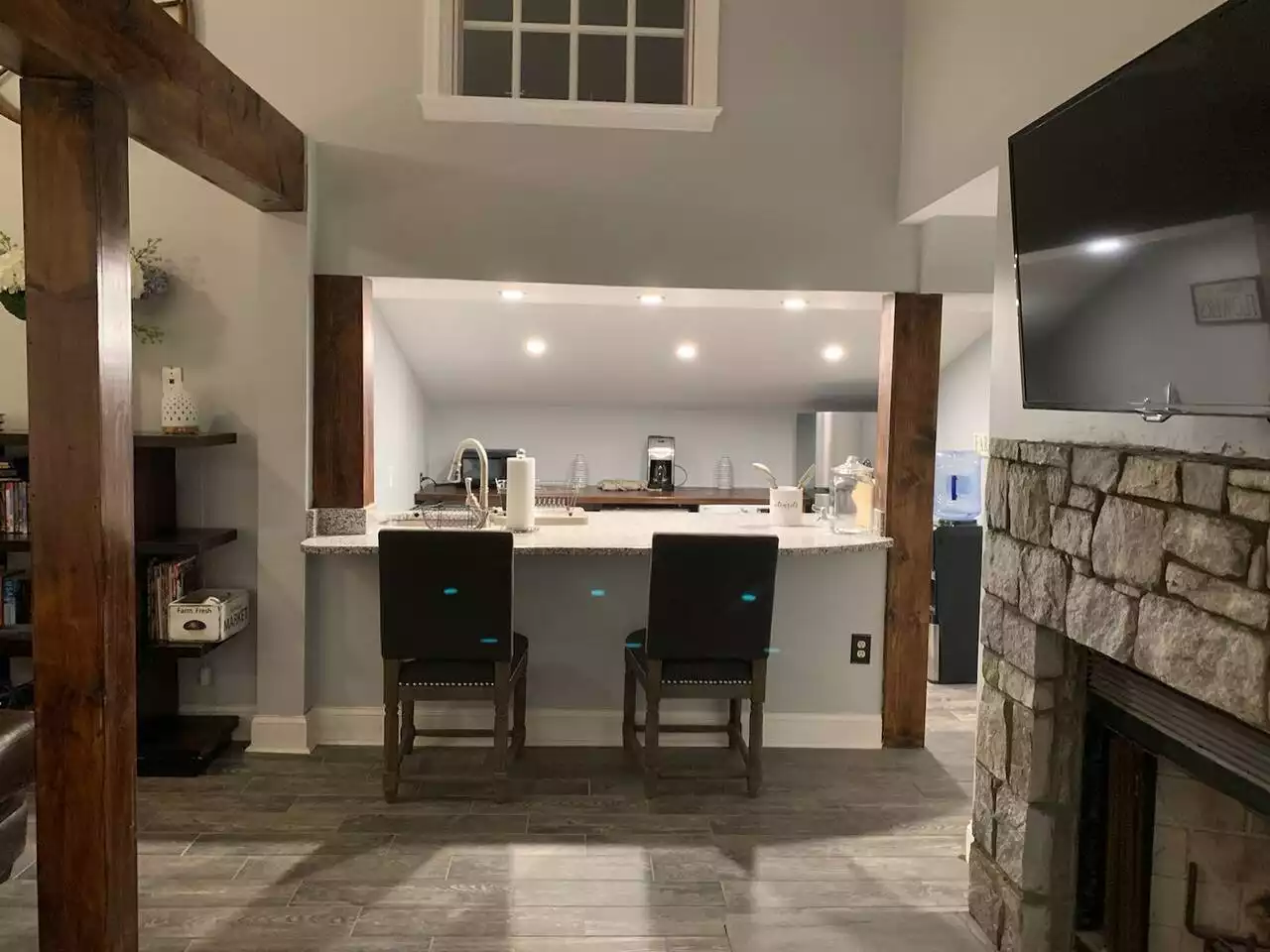 Kitchen - Pleasant Hills Farm Guest Cottage - (KP14820GH) - Darnestown