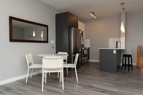 Modern 1BR in Edmonton | Village on 105