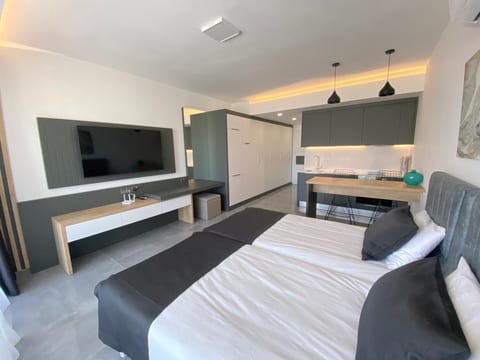 Holiday Studio Apartment in Courtyard Long Beach