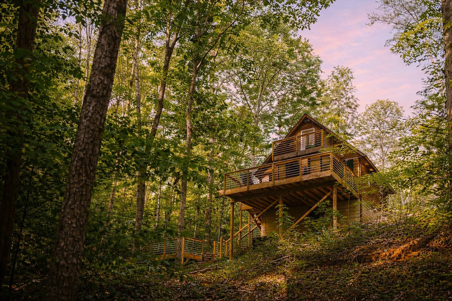 Romantic Cabin, Hot Tub, Lake Access, OutdoorLiving!