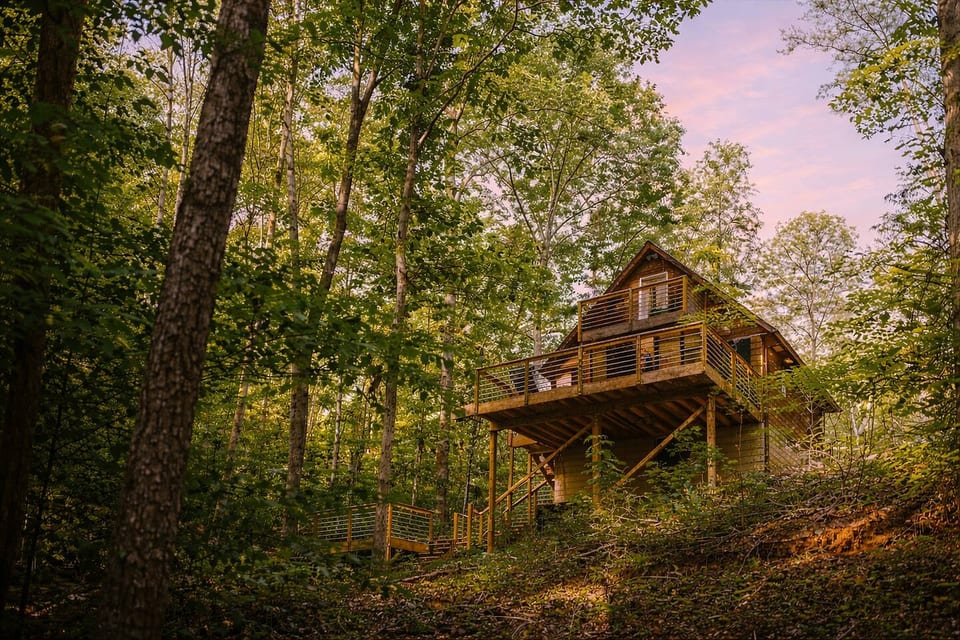 Cabane romantique : bain à remous, foyer, escapade confortable - Martin