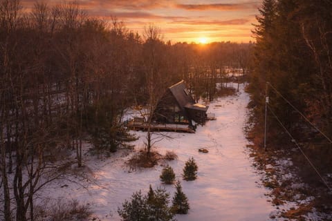 Designer A-Frame w/Hot Tub, 9mi to Jim Thorpe