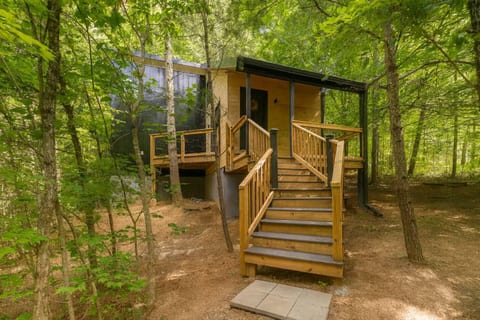 Slip into the hot tub under the gazebo, share a quiet meal by the grill, and let the forest set the mood. This private outdoor space was designed for romance, connection, and unforgettable Smoky Mountain evenings.