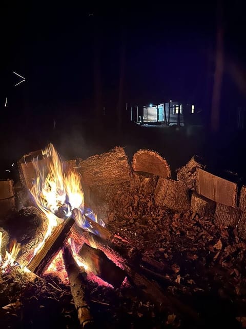 *Hot Tub *Fire Pit *Near The Caverns & Hiking!