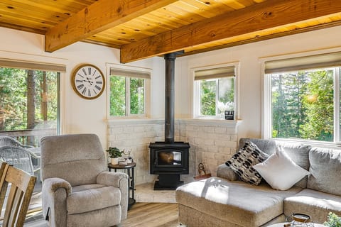 The heart of the cabin—perfect for family time, games, and fireside conversations.