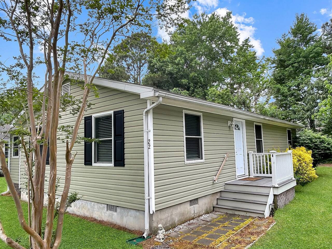 Coastal Comfort on Alden Ct. 3BR/2BA