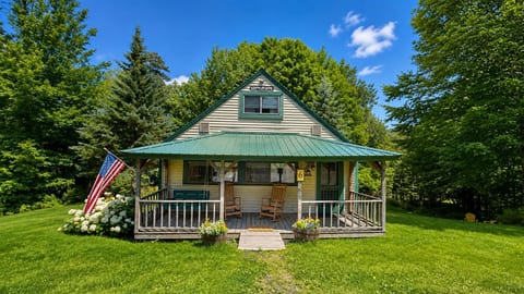 A charming cabin retreat surrounded by peaceful Maine beauty.