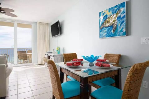 SUMMERWIND #1102: A RELAXING WATERFRONT RESORT
