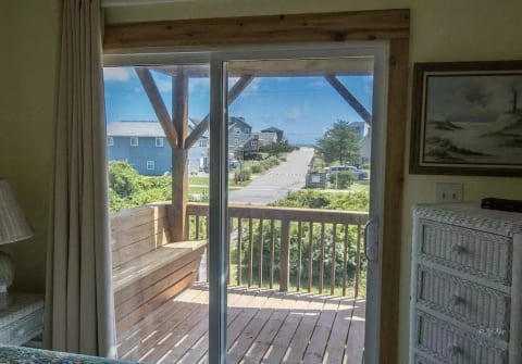 Cottage by the SeaWave Watcher