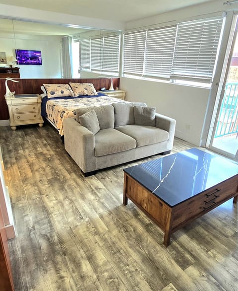 Wonderful, Updated, Waikiki Condo at Aloha Surf! image 3