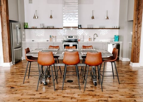 Champagne Loft in Historic Millwork District