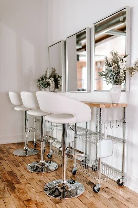 Champagne Loft in Historic Millwork District