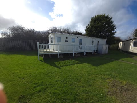 The Retreat Oakley - Marine Holiday Park Rhyl