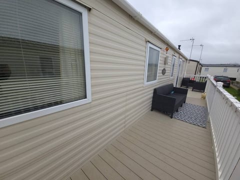 The Retreat Empress | Pet-Friendly | Prestatyn