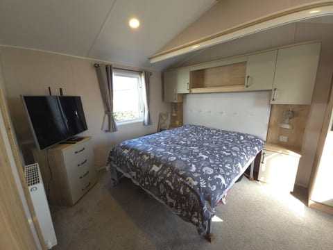 The Retreat Haven - Wheelchair-Friendly Caravan