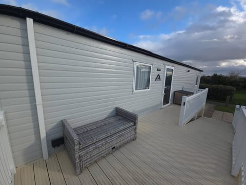 The Retreat Haven - Wheelchair-Friendly Caravan