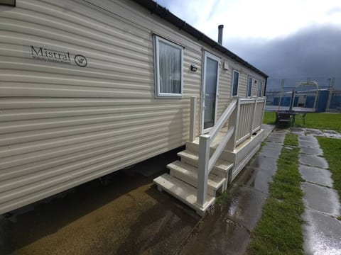 The Retreat Mistral | Towyn Bay Rhyl (No Pets)