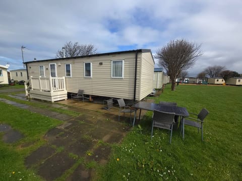 The Retreat Mistral | Towyn Bay Rhyl (No Pets)
