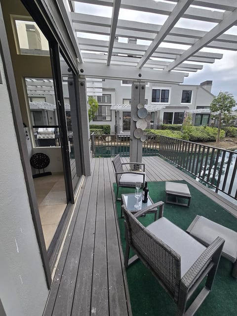 Waterfront retreat with a view image 3