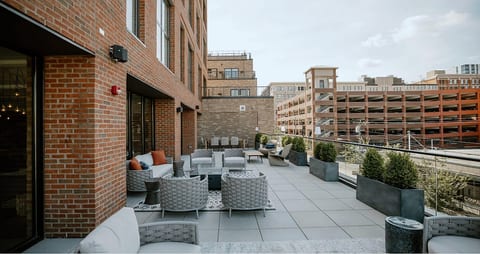 Cozy 1BR OTR Suite | Pool, Gym & City Views