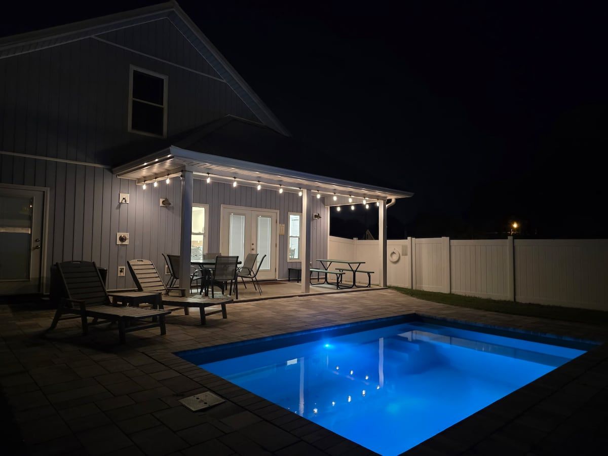 Led Pool lights give your swim a beautiful glow!