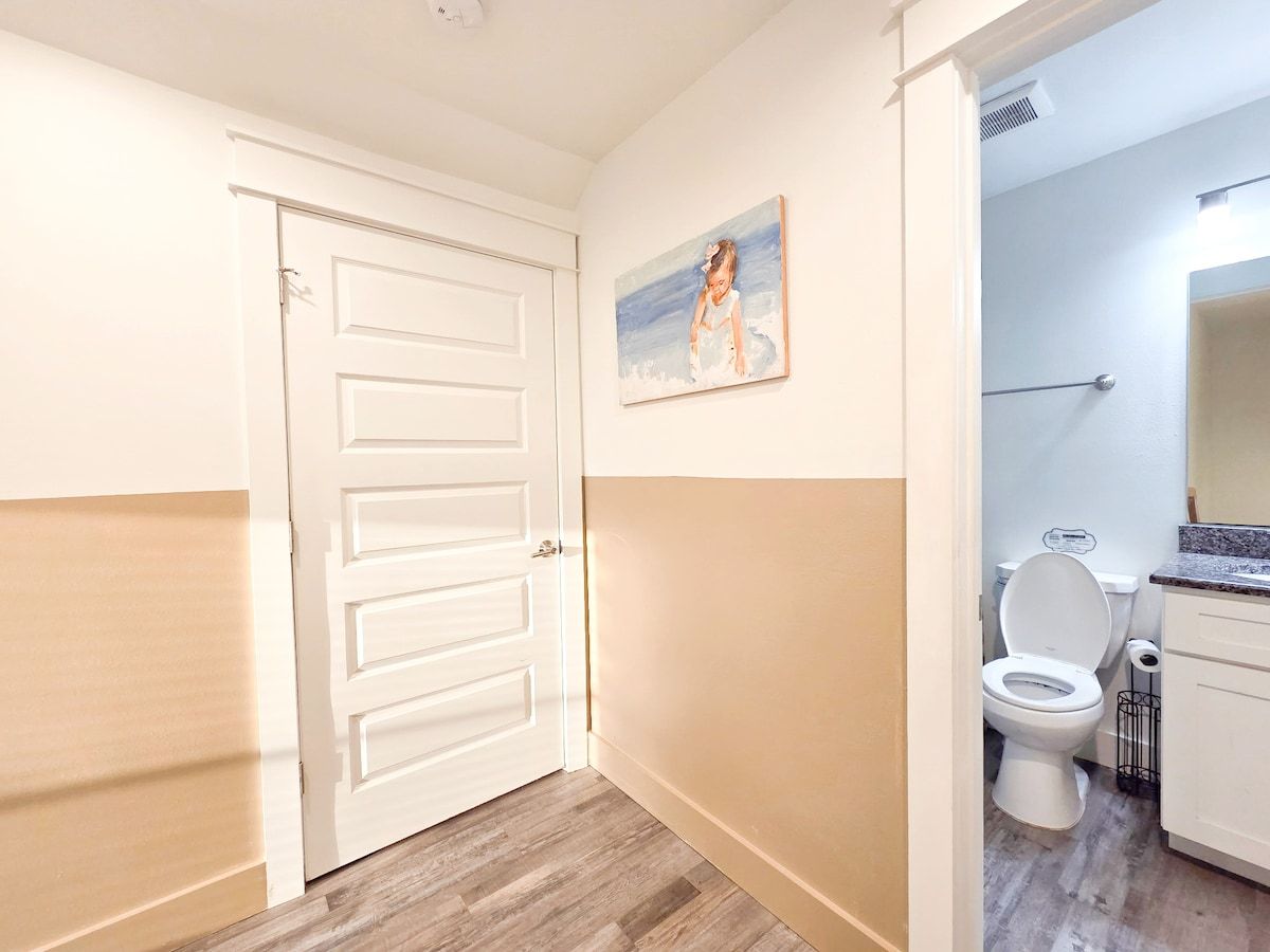3rd Bathroom w/ Shower Tub Combo, Full size Vanity, and toilet.