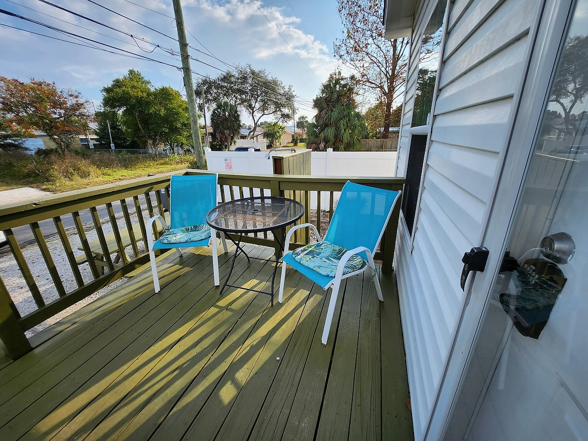 Outside Picnic Table - Surfboard Shower - Charcoal Grill - Wooden deck w/chairs