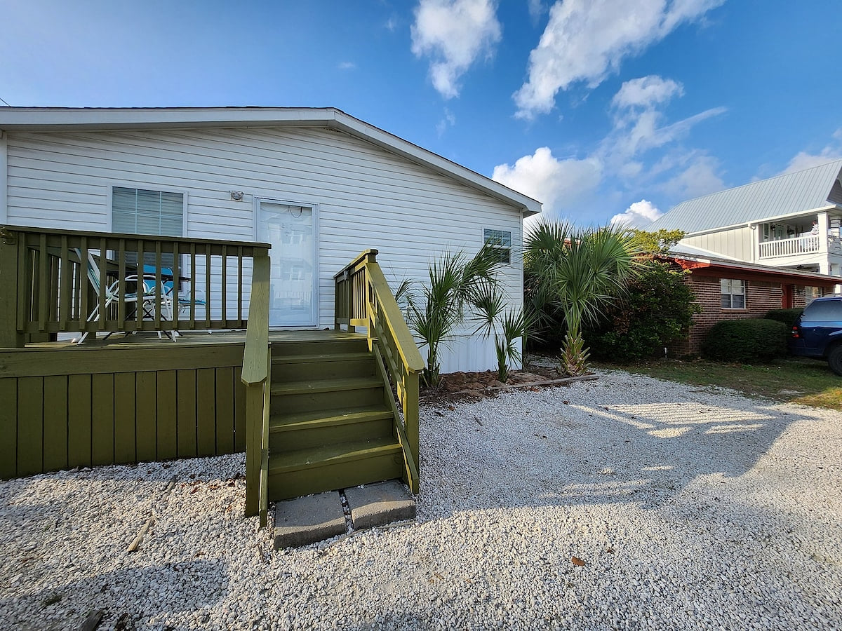Outside Picnic Table - Surfboard Shower - Charcoal Grill - Wooden deck w/chairs